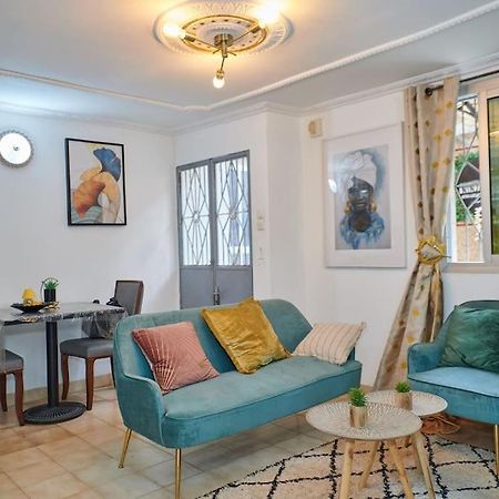 Ninja House Studio Chic Le Turquois Dore Yaoundé エクステリア 写真