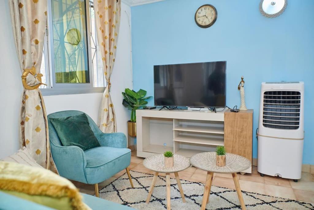 Ninja House Studio Chic Le Turquois Dore Yaoundé エクステリア 写真